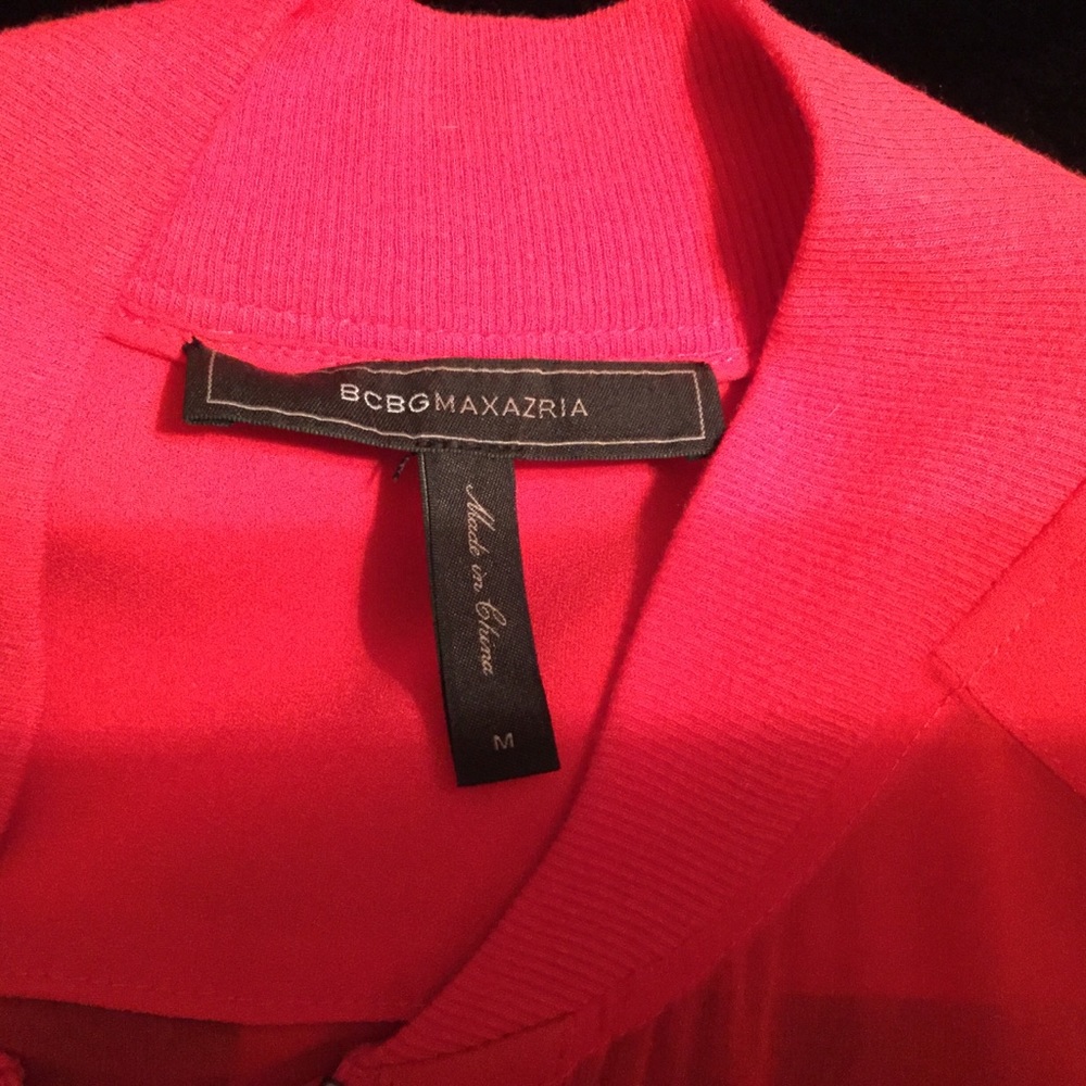 Red blouse - Picture 3 of 6